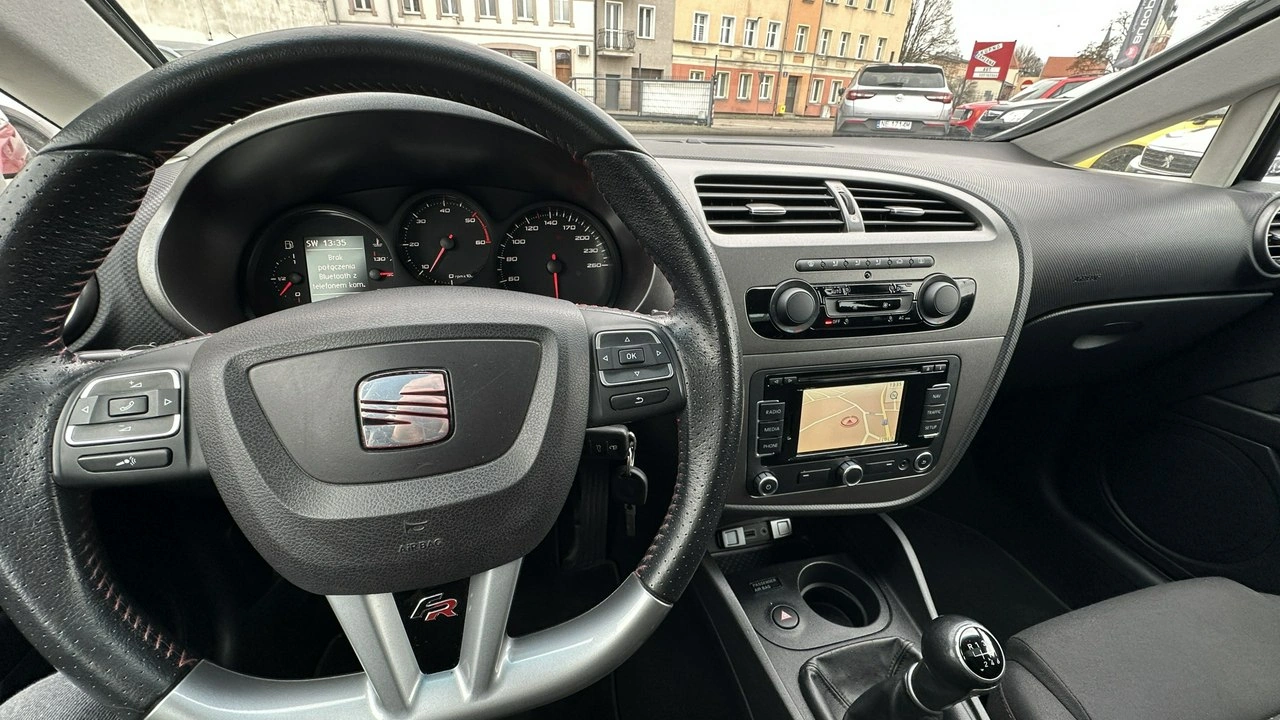 Seat Leon - Zdjęcie 32