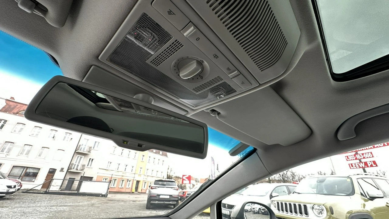 Seat Leon - Zdjęcie 36