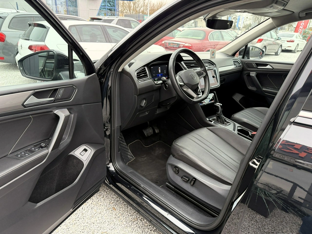 Volkswagen Tiguan Allspace - Zdjęcie 9