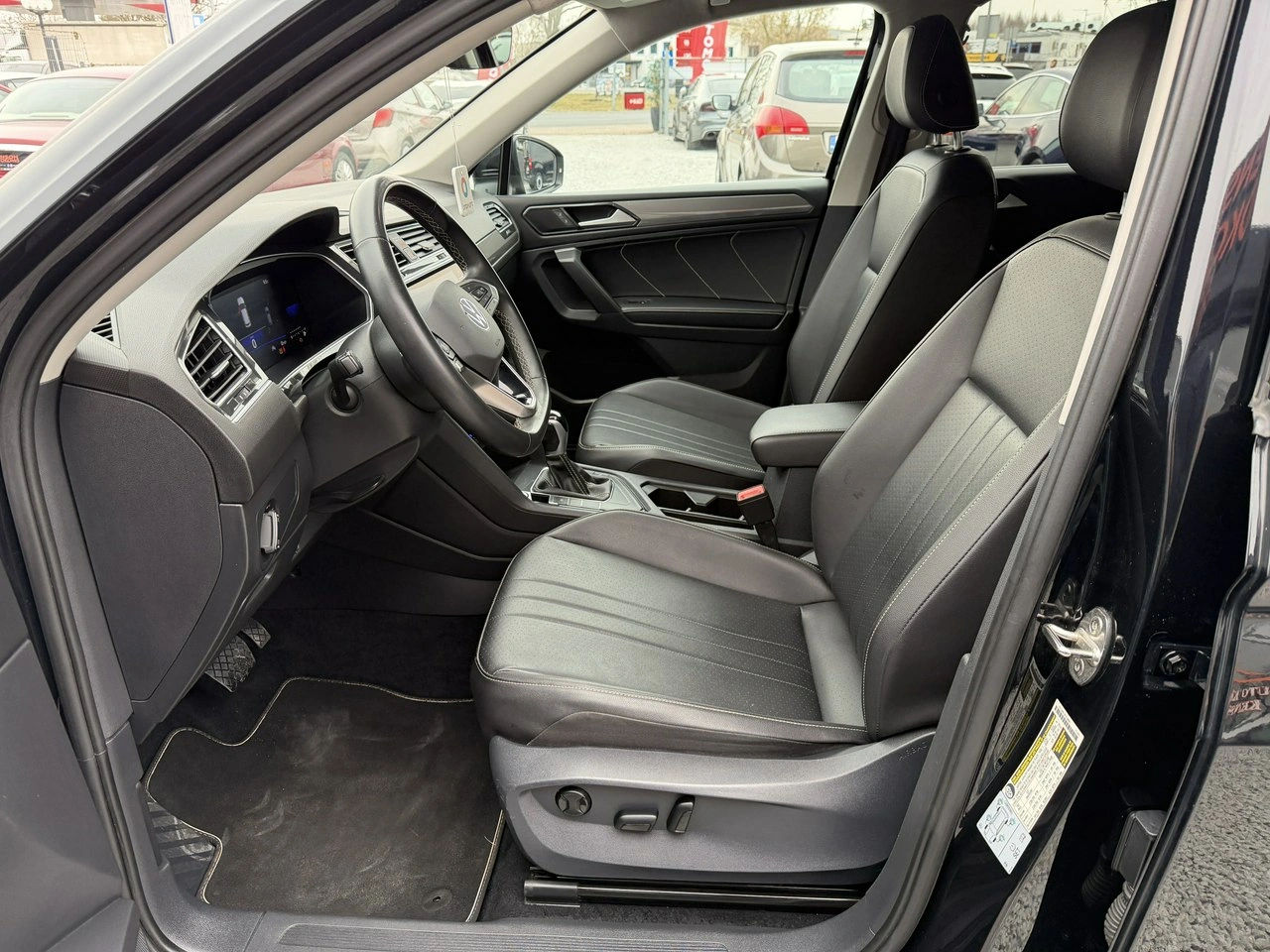 Volkswagen Tiguan Allspace - Zdjęcie 10