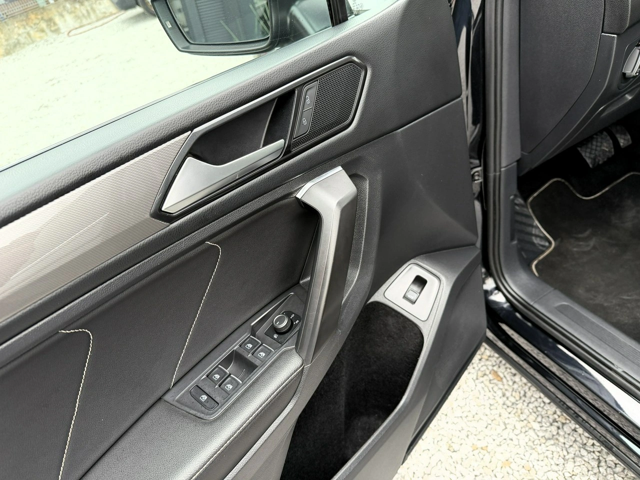 Volkswagen Tiguan Allspace - Zdjęcie 12