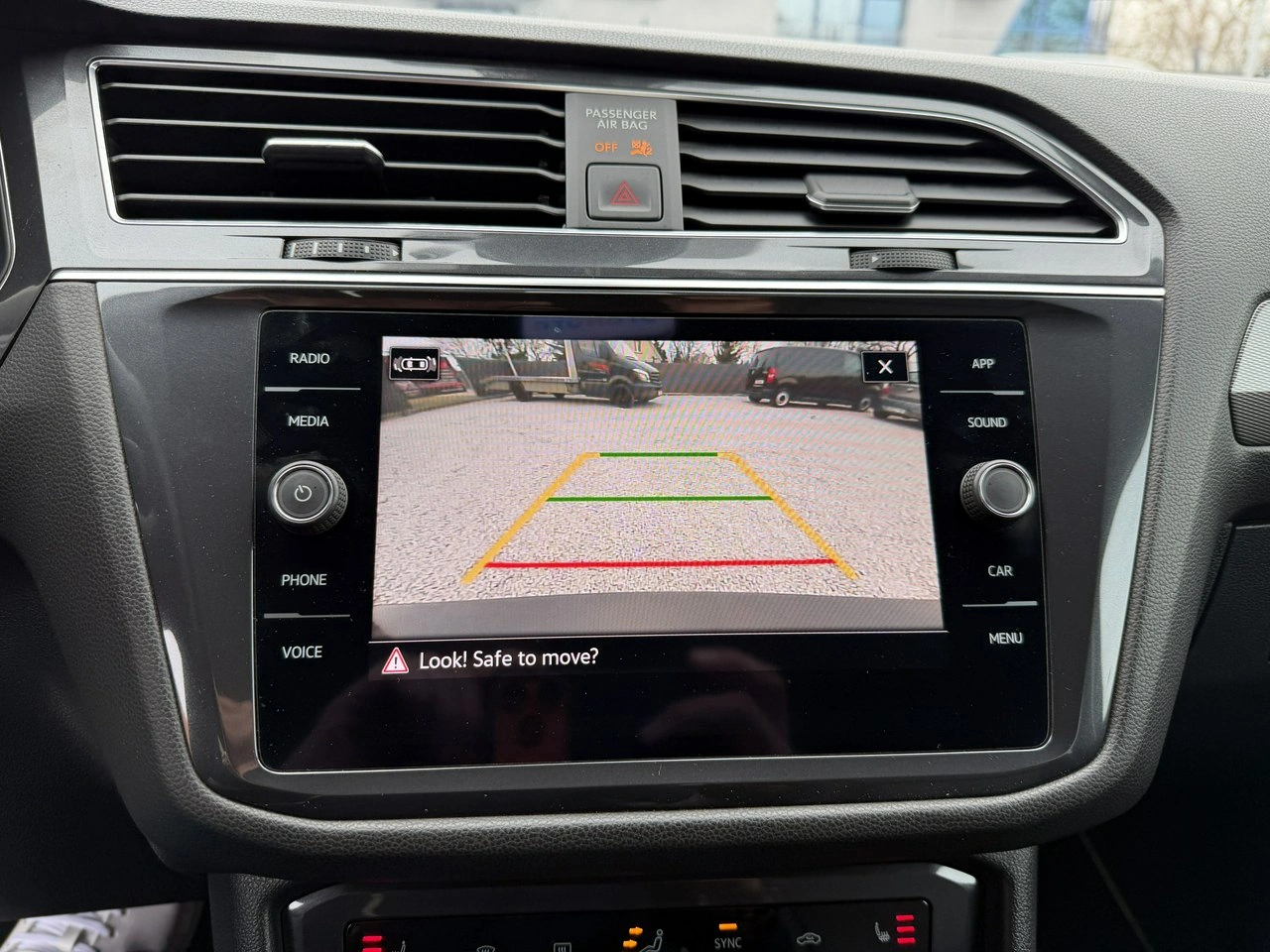 Volkswagen Tiguan Allspace - Zdjęcie 20