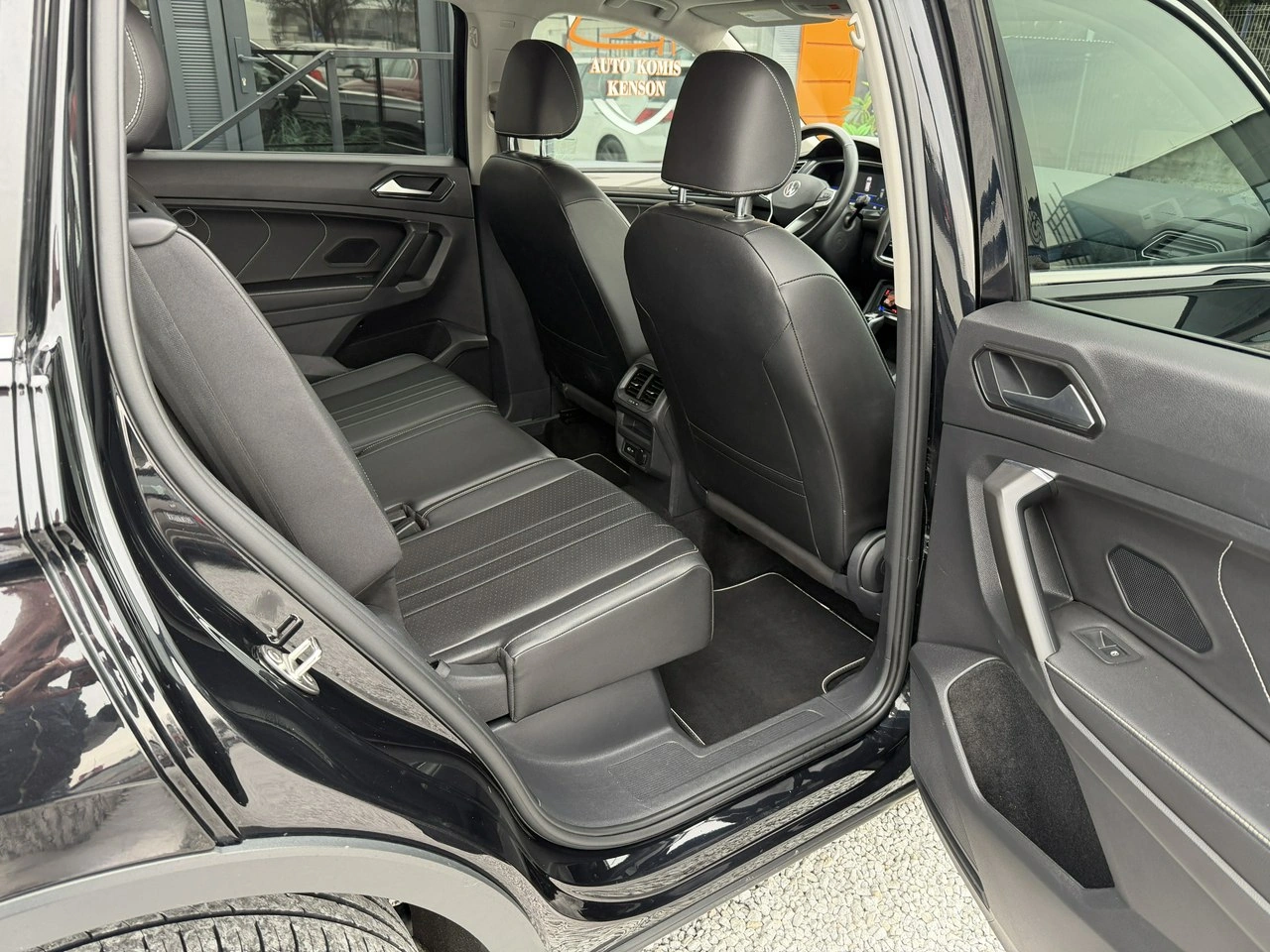 Volkswagen Tiguan Allspace - Zdjęcie 27