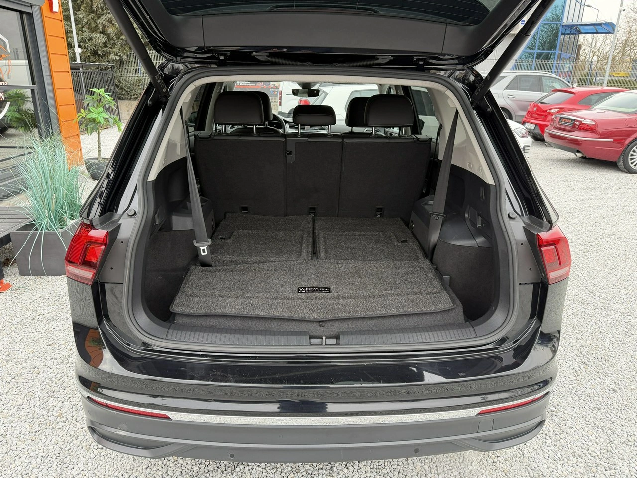 Volkswagen Tiguan Allspace - Zdjęcie 33