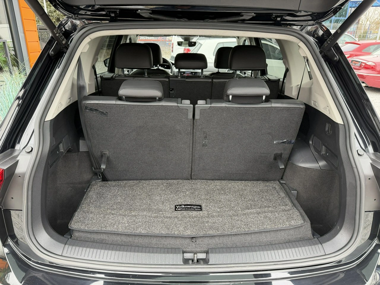 Volkswagen Tiguan Allspace - Zdjęcie 34