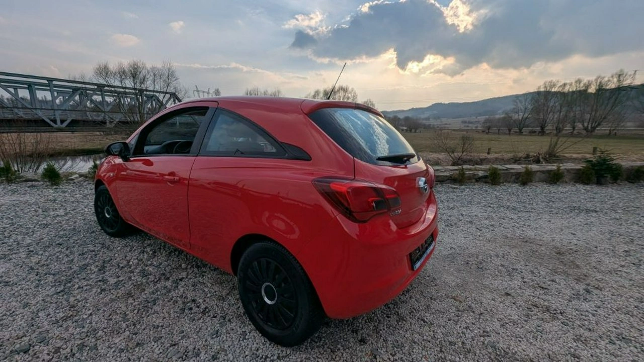 Opel Corsa - Zdjęcie 9