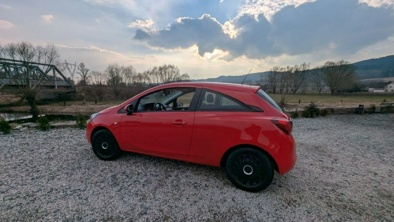 Opel Corsa - Zdjęcie 10