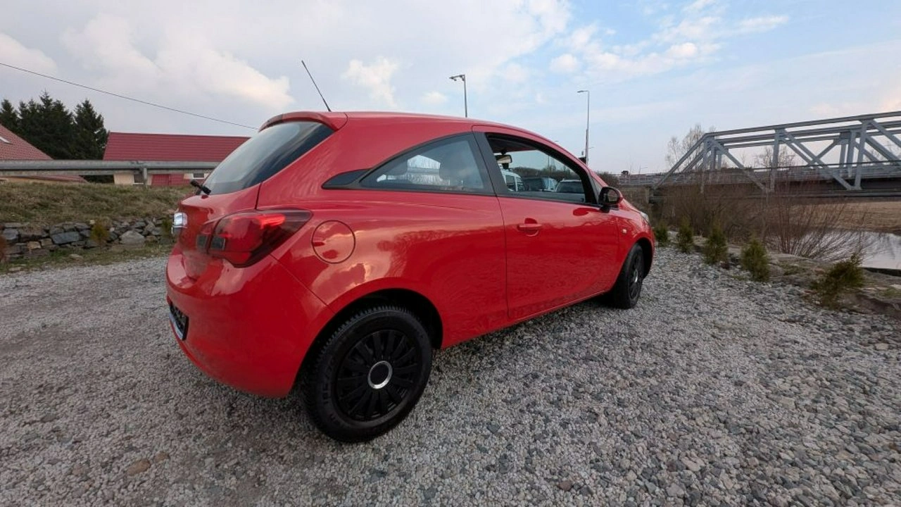 Opel Corsa - Zdjęcie 4
