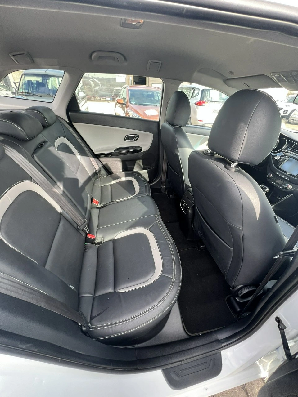 Kia Ceed - Zdjęcie 7