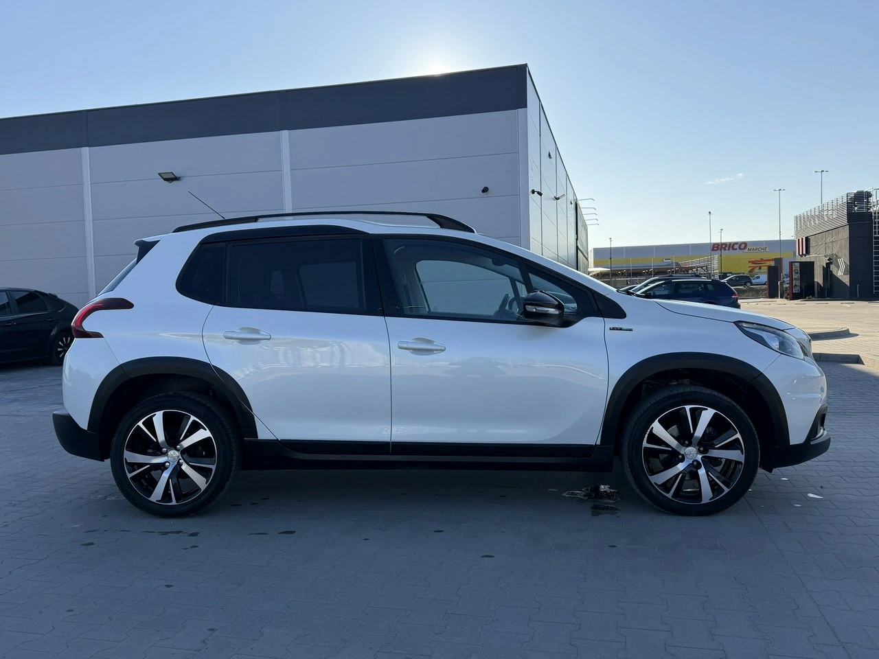 Peugeot 2008 - Zdjęcie 12