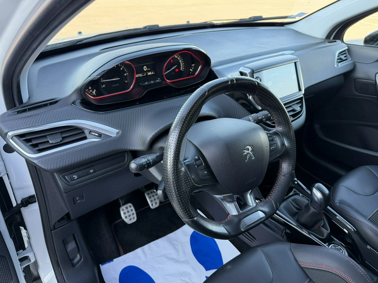 Peugeot 2008 - Zdjęcie 21