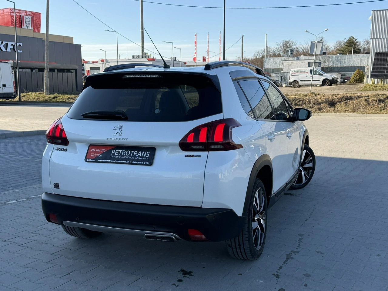 Peugeot 2008 - Zdjęcie 9