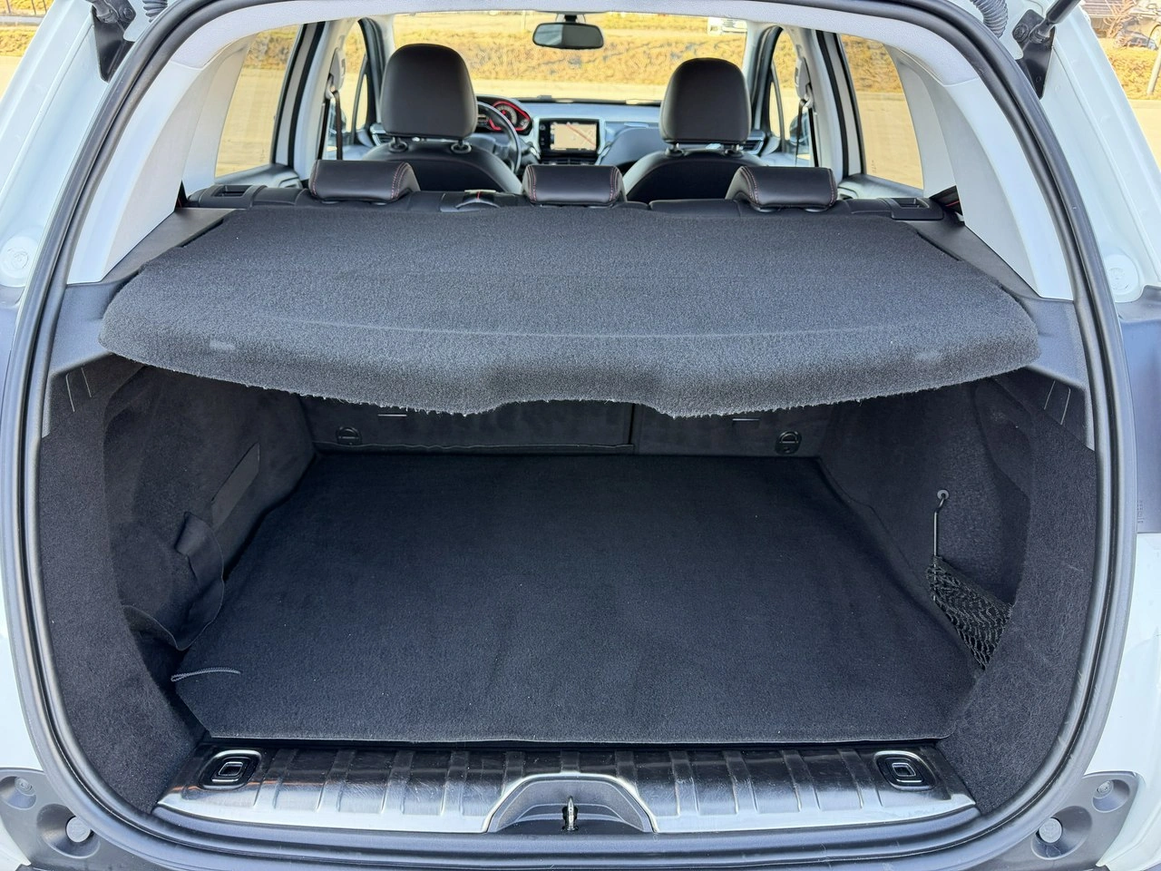 Peugeot 2008 - Zdjęcie 37