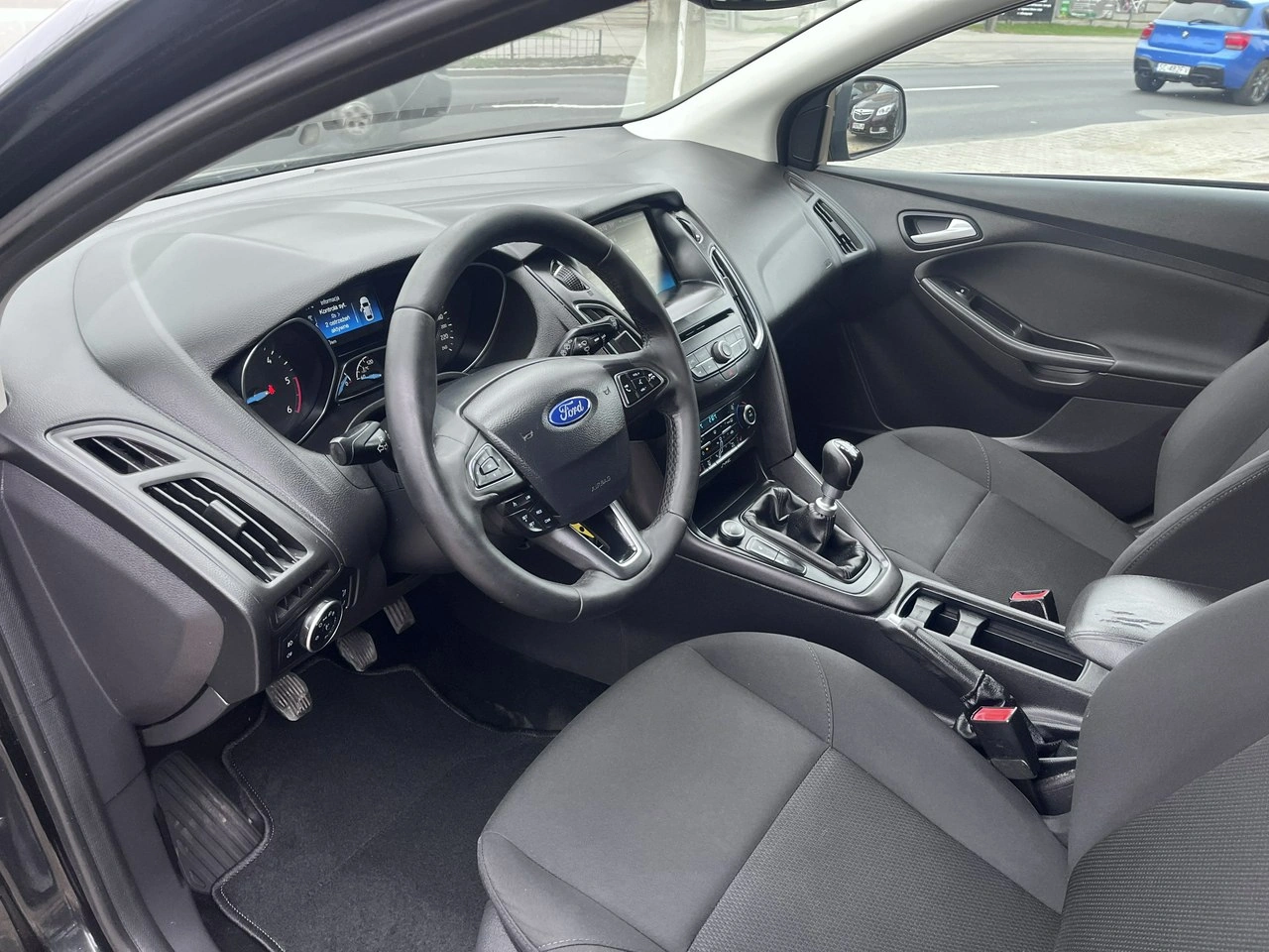 Ford Focus - Zdjęcie 16