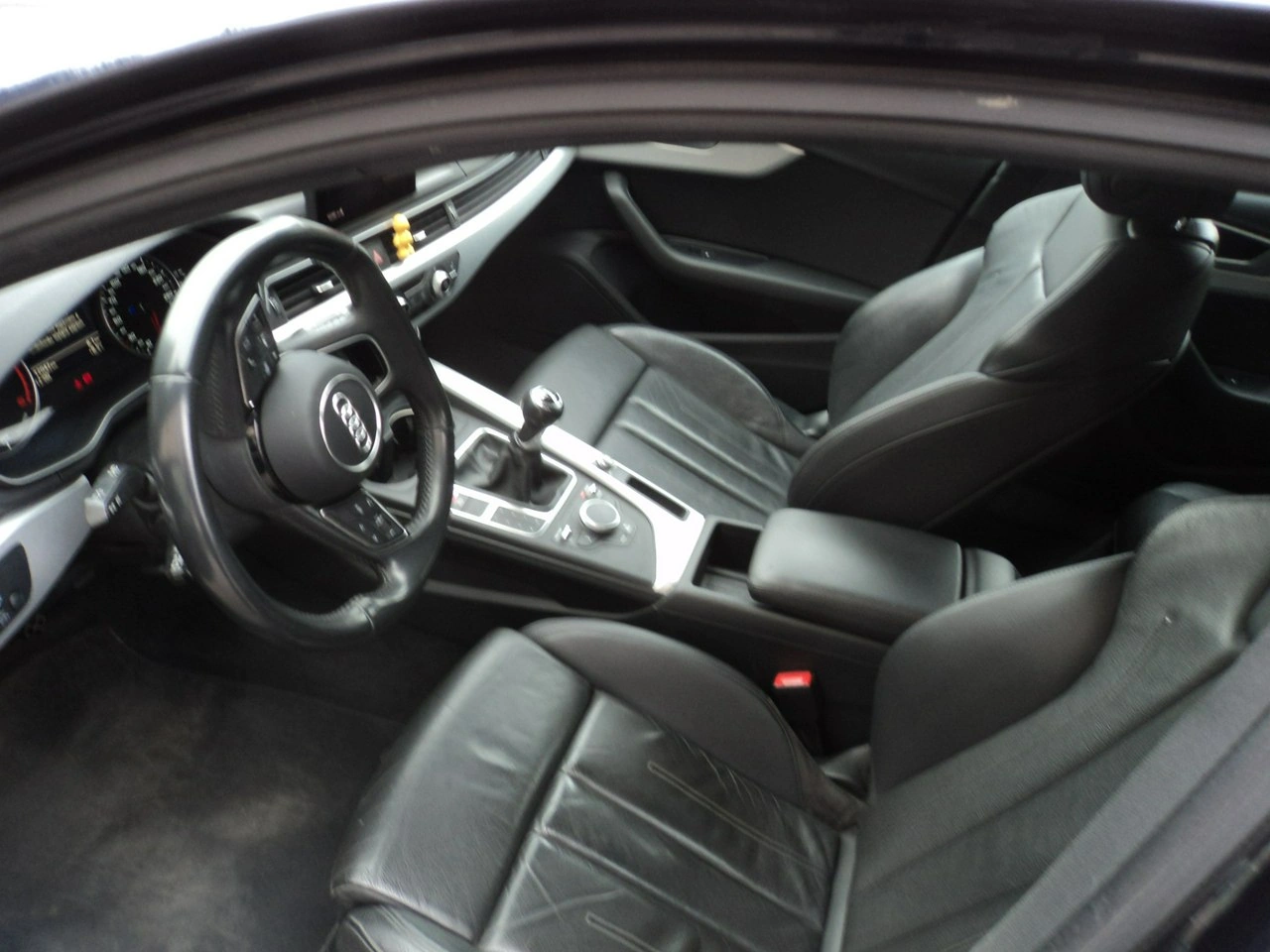 Audi A4 - Zdjęcie 10