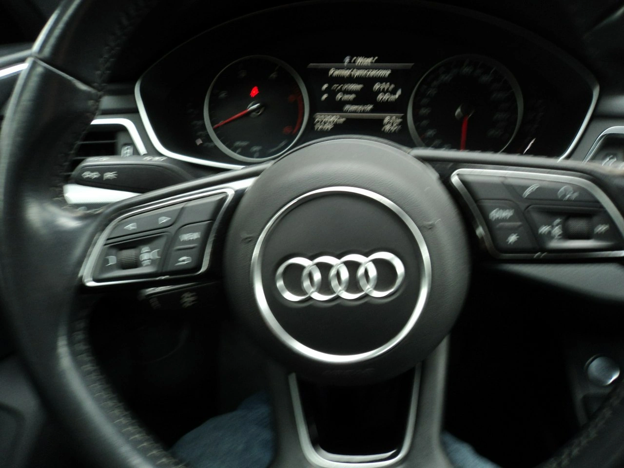 Audi A4 - Zdjęcie 16