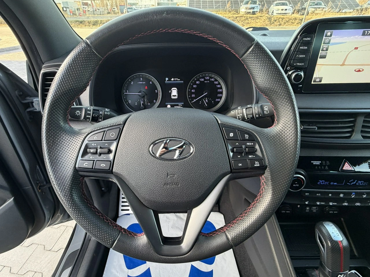 Hyundai Tucson - Zdjęcie 21