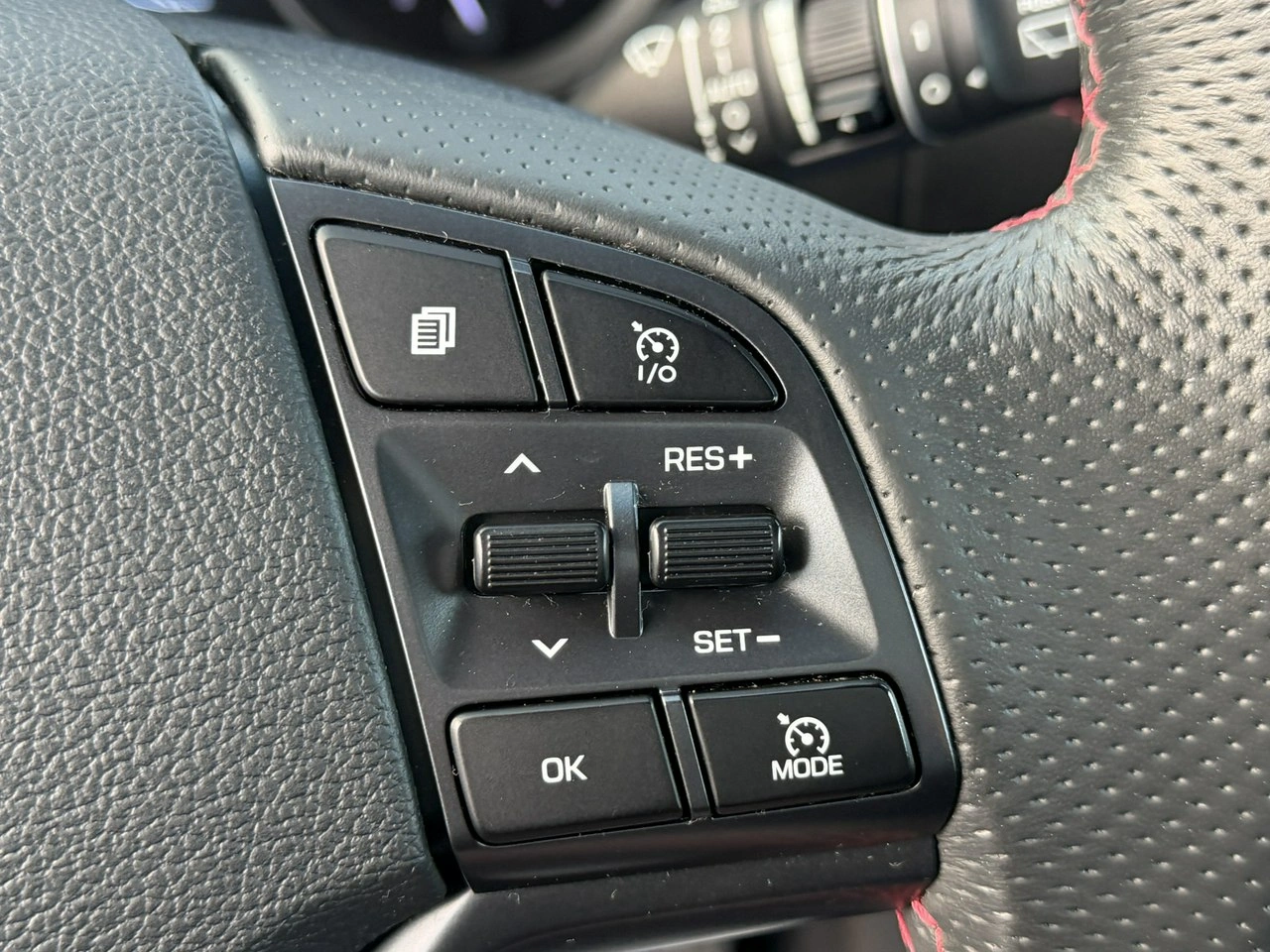 Hyundai Tucson - Zdjęcie 22