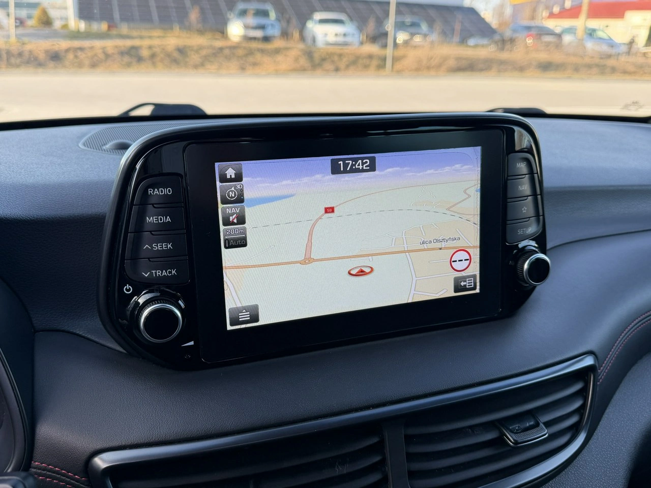 Hyundai Tucson - Zdjęcie 24