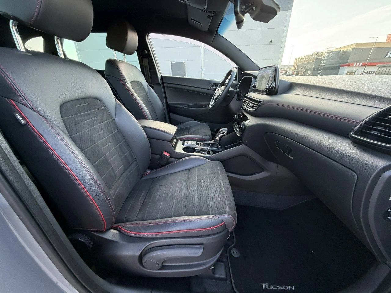 Hyundai Tucson - Zdjęcie 35