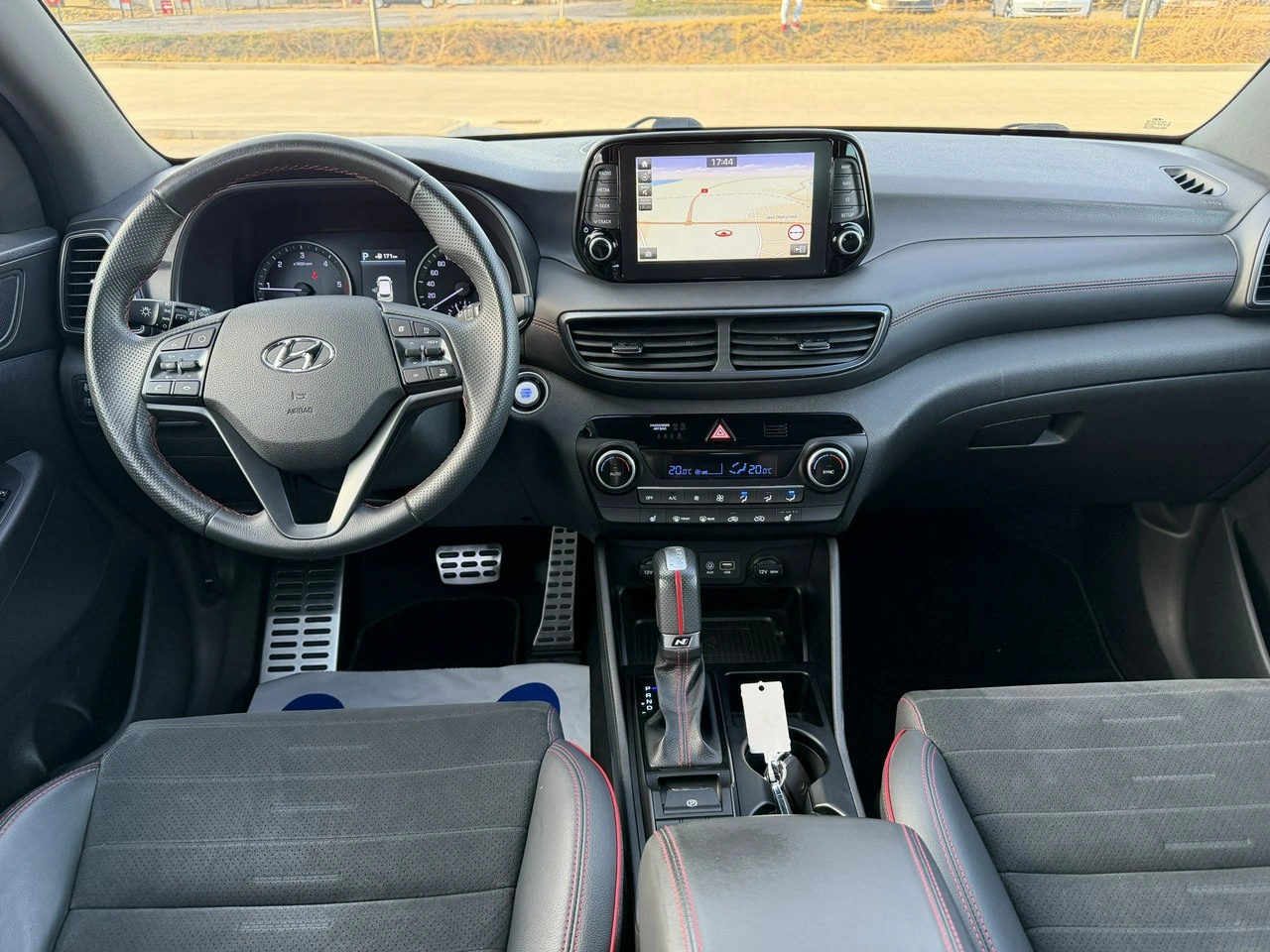 Hyundai Tucson - Zdjęcie 20