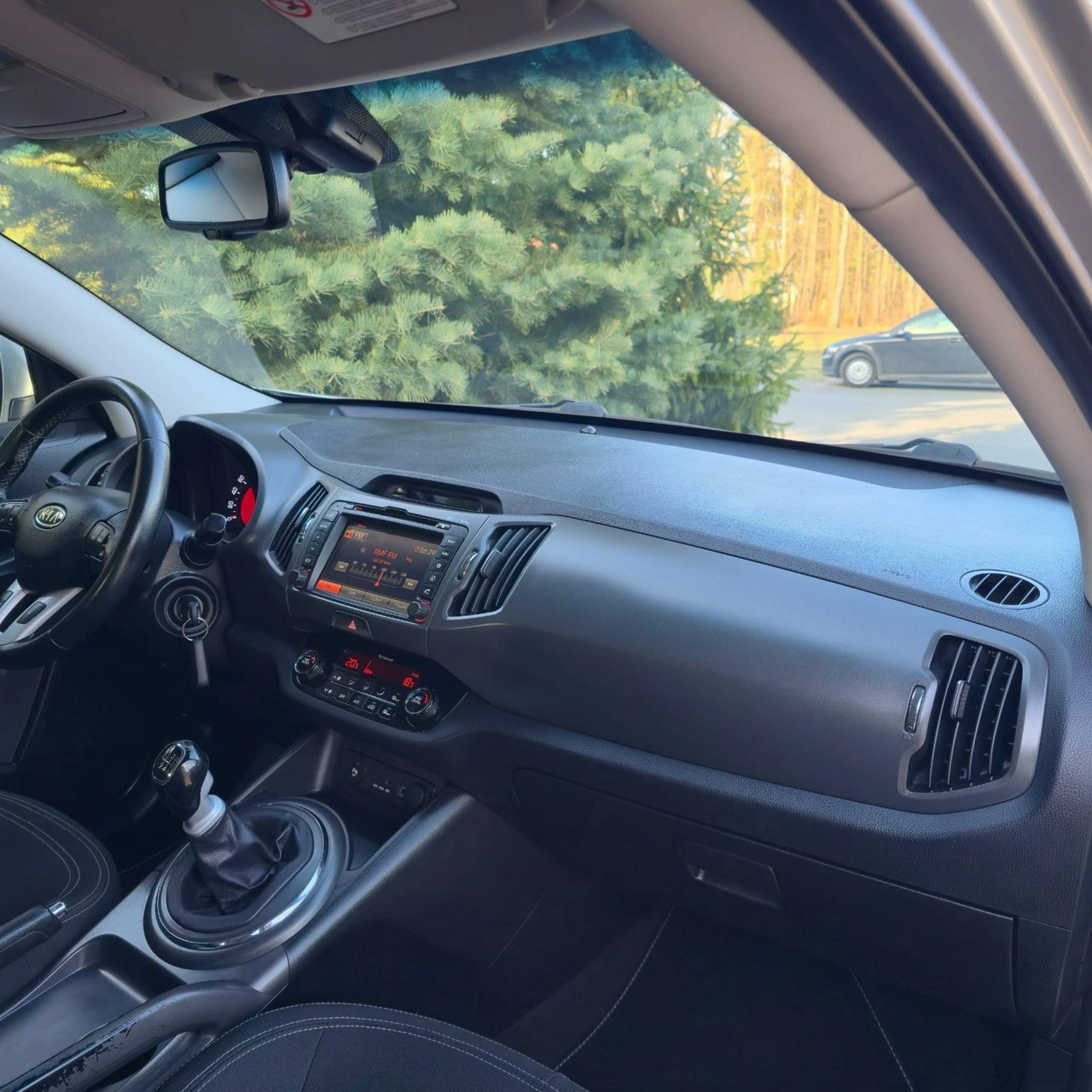 Kia Sportage - Zdjęcie 18