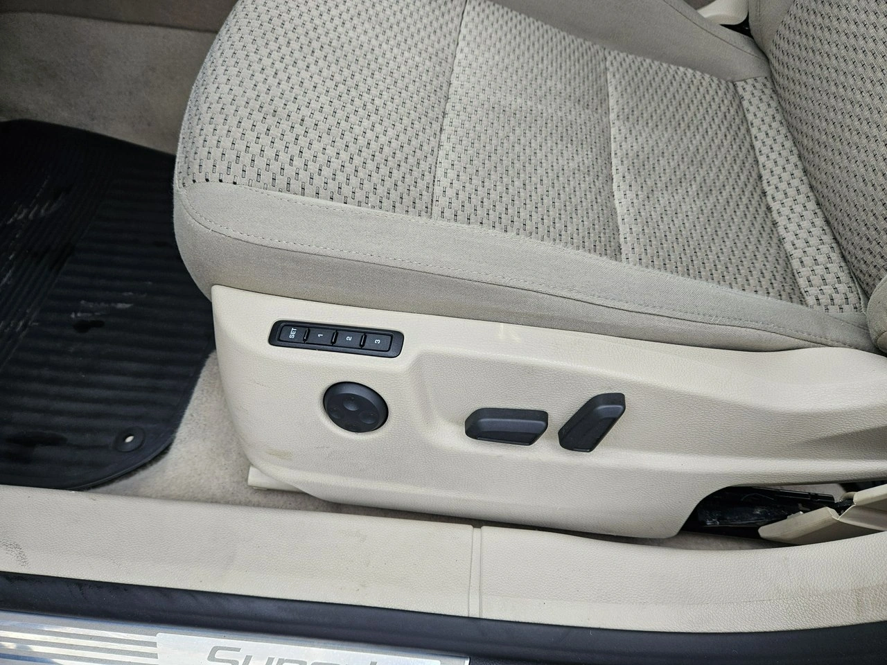 Skoda Superb - Zdjęcie 12