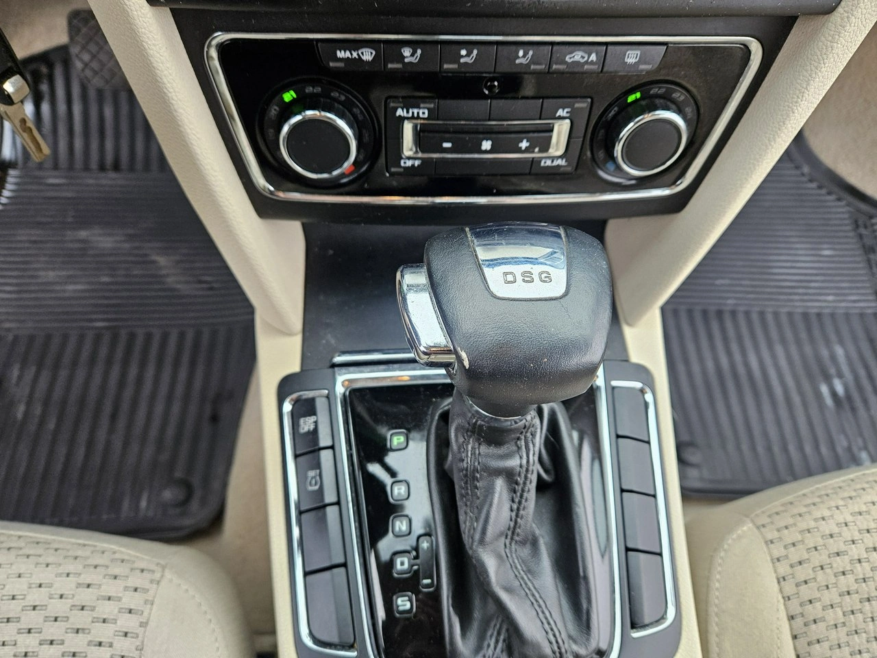 Skoda Superb - Zdjęcie 17