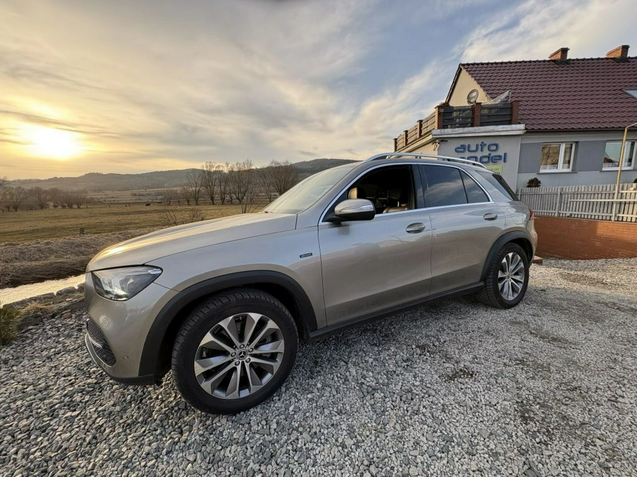 Mercedes GLE 350 de - Główne zdjęcie