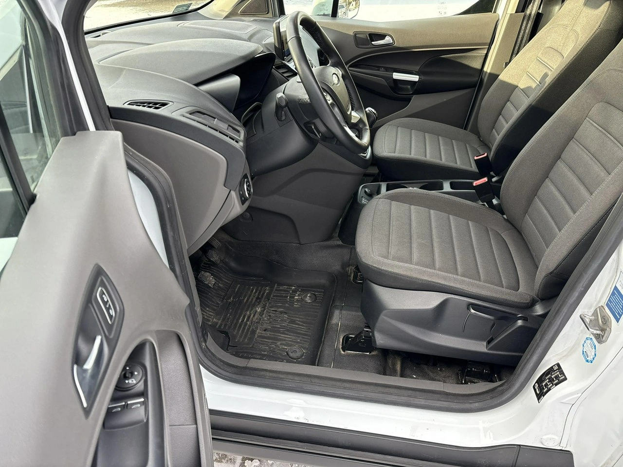 Ford Transit Connect - Zdjęcie 10