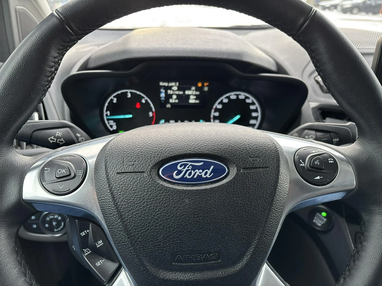 Ford Transit Connect - Zdjęcie 17