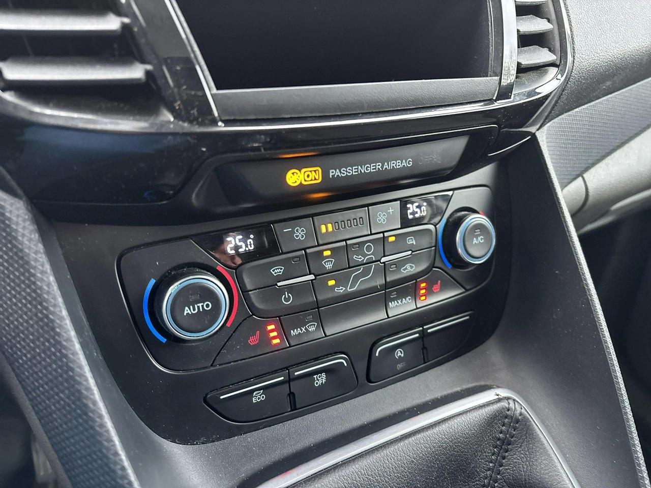 Ford Transit Connect - Zdjęcie 18