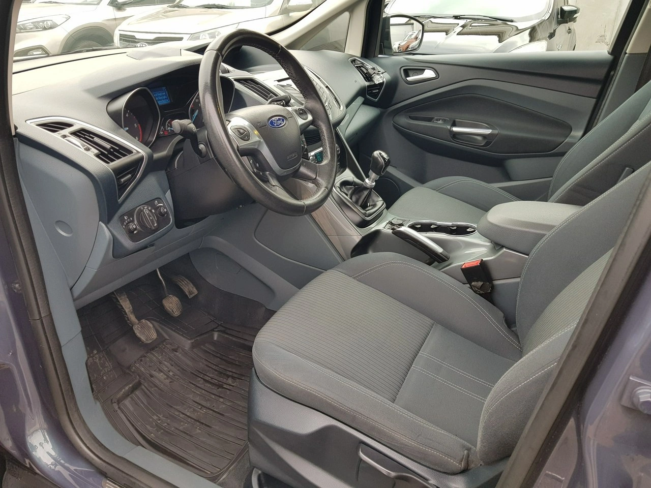 Ford C-MAX - Zdjęcie 9