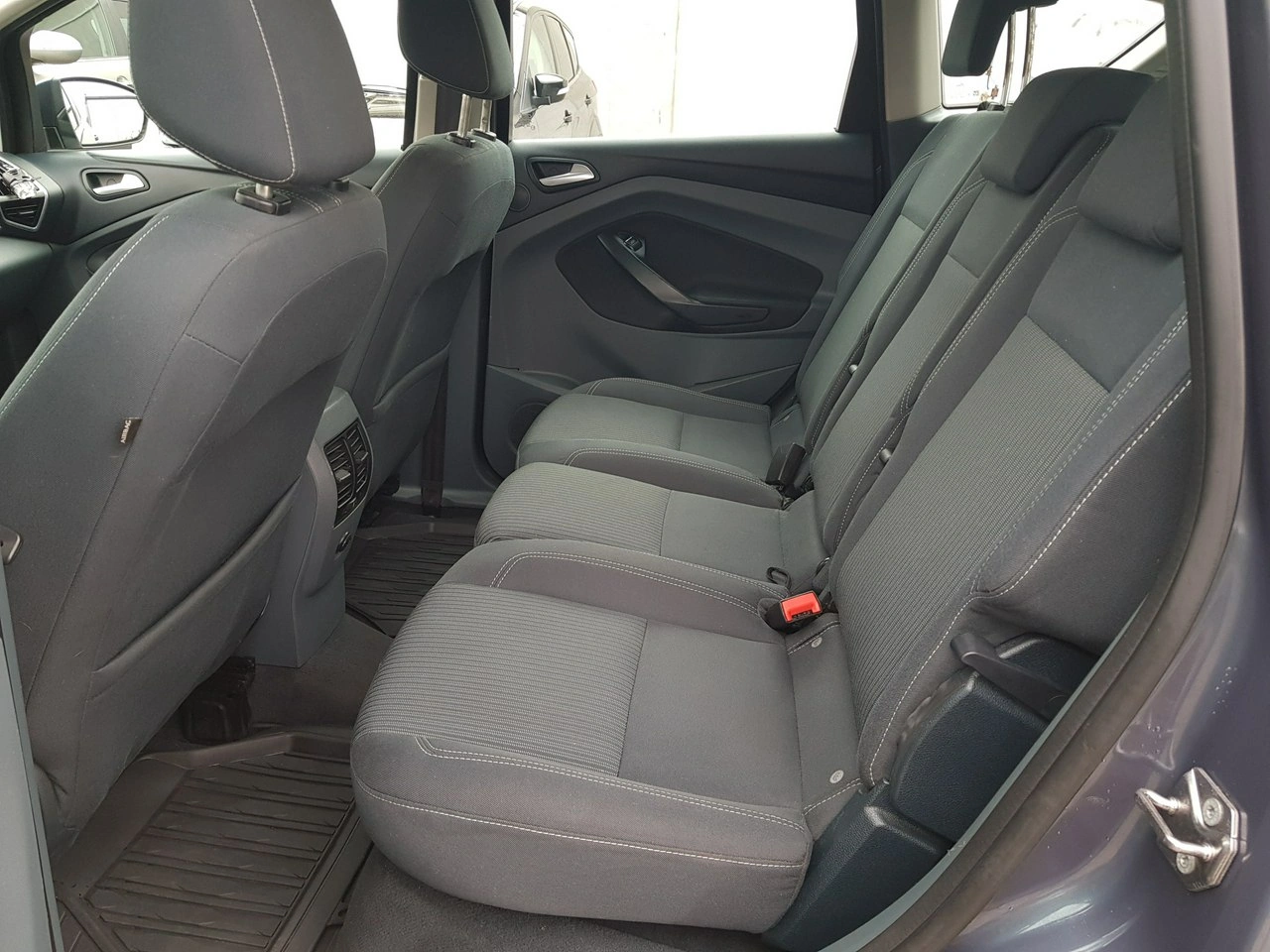 Ford C-MAX - Zdjęcie 10