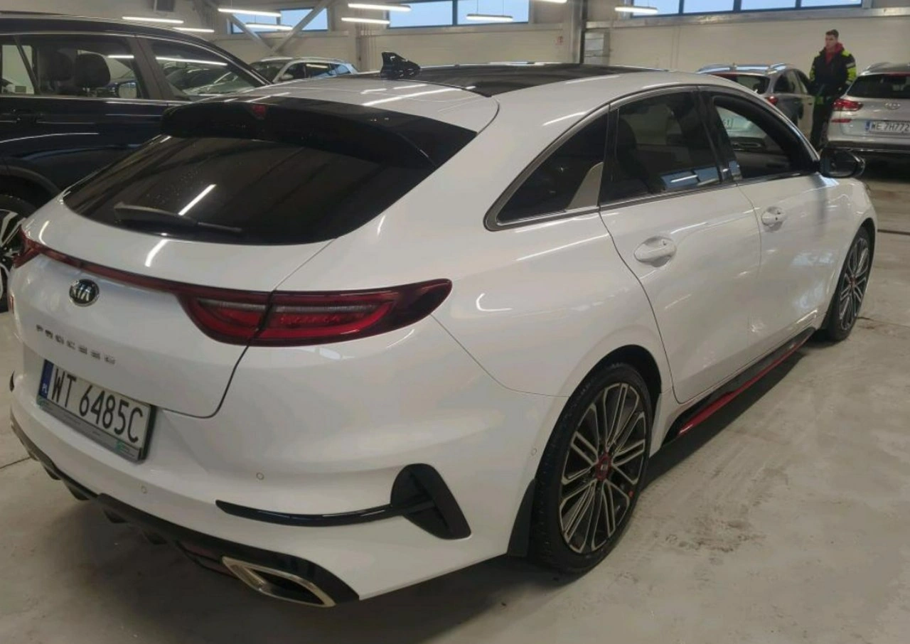 Kia Pro Cee'd - Zdjęcie 2