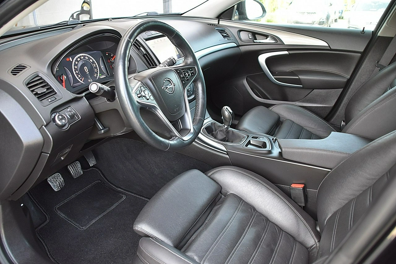 Opel Insignia - Zdjęcie 8