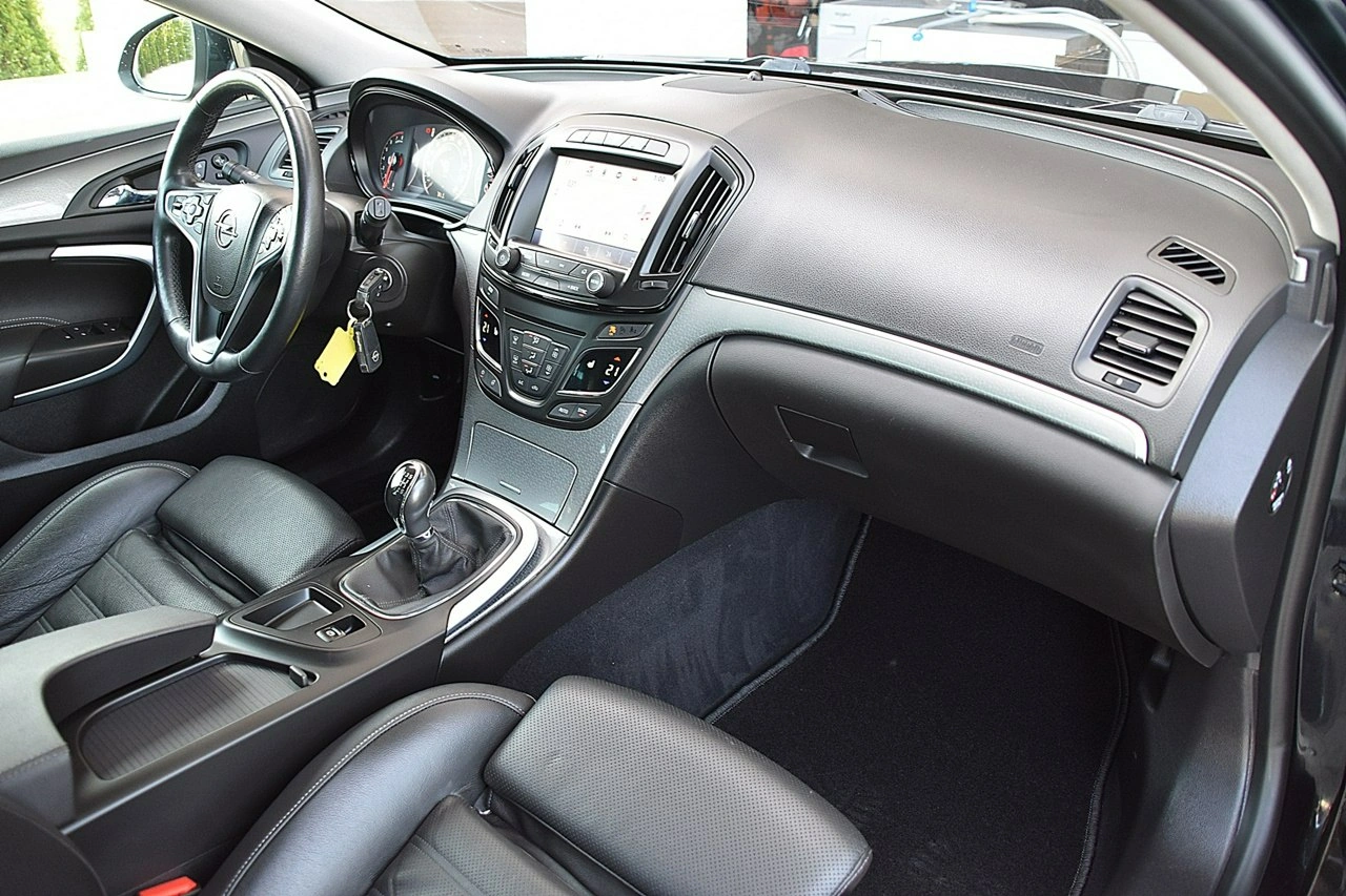 Opel Insignia - Zdjęcie 9