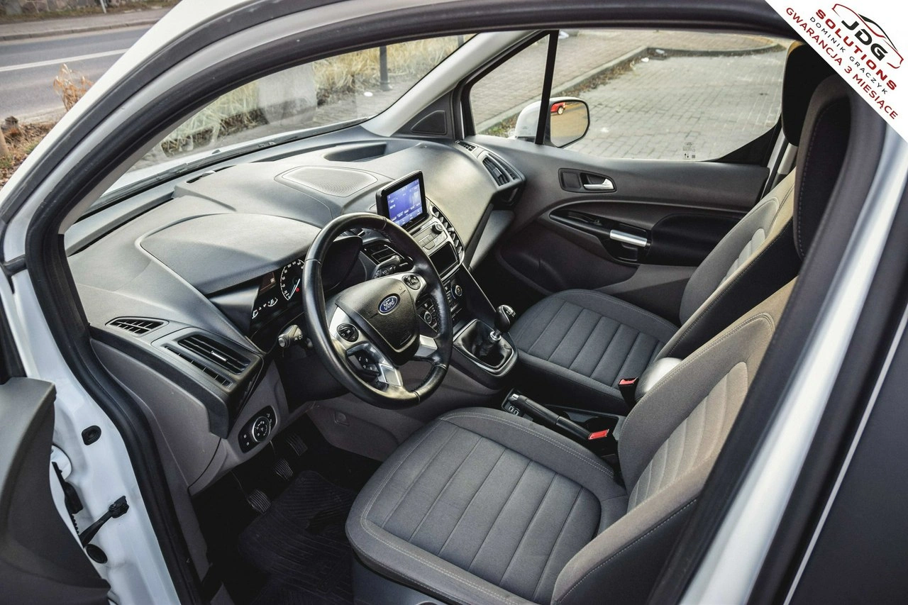 Ford Tourneo Connect - Zdjęcie 17