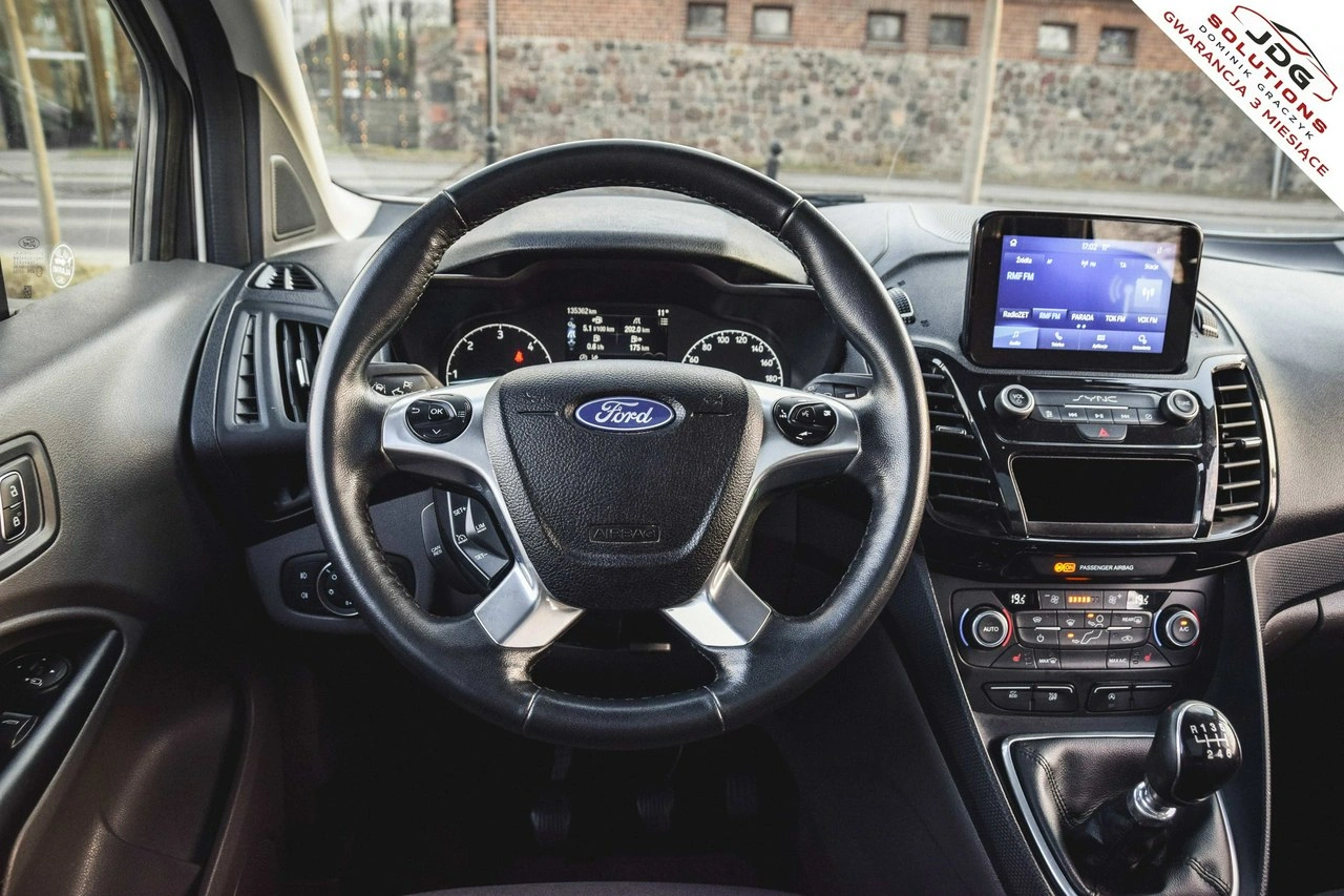 Ford Tourneo Connect - Zdjęcie 23