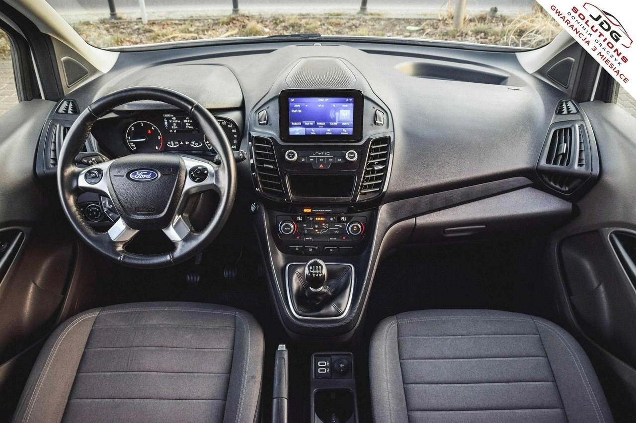Ford Tourneo Connect - Zdjęcie 24