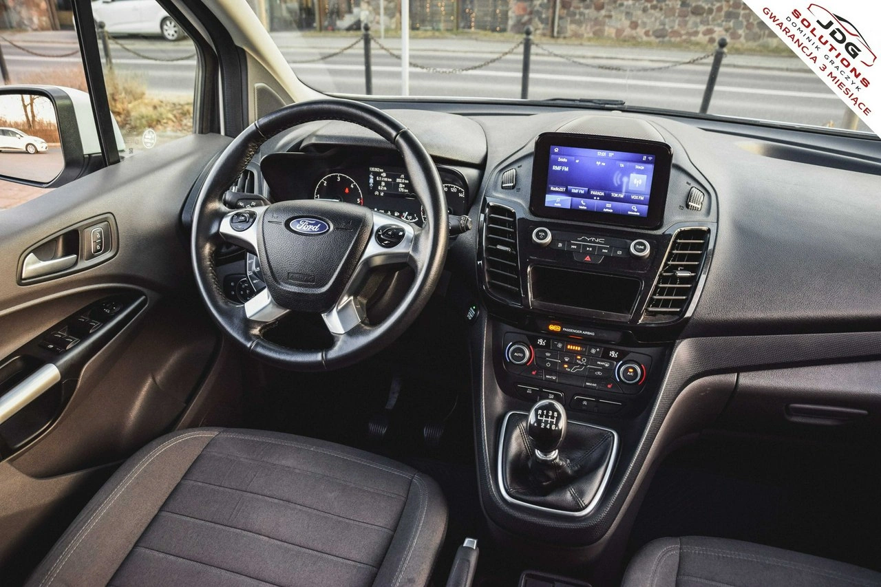 Ford Tourneo Connect - Zdjęcie 28