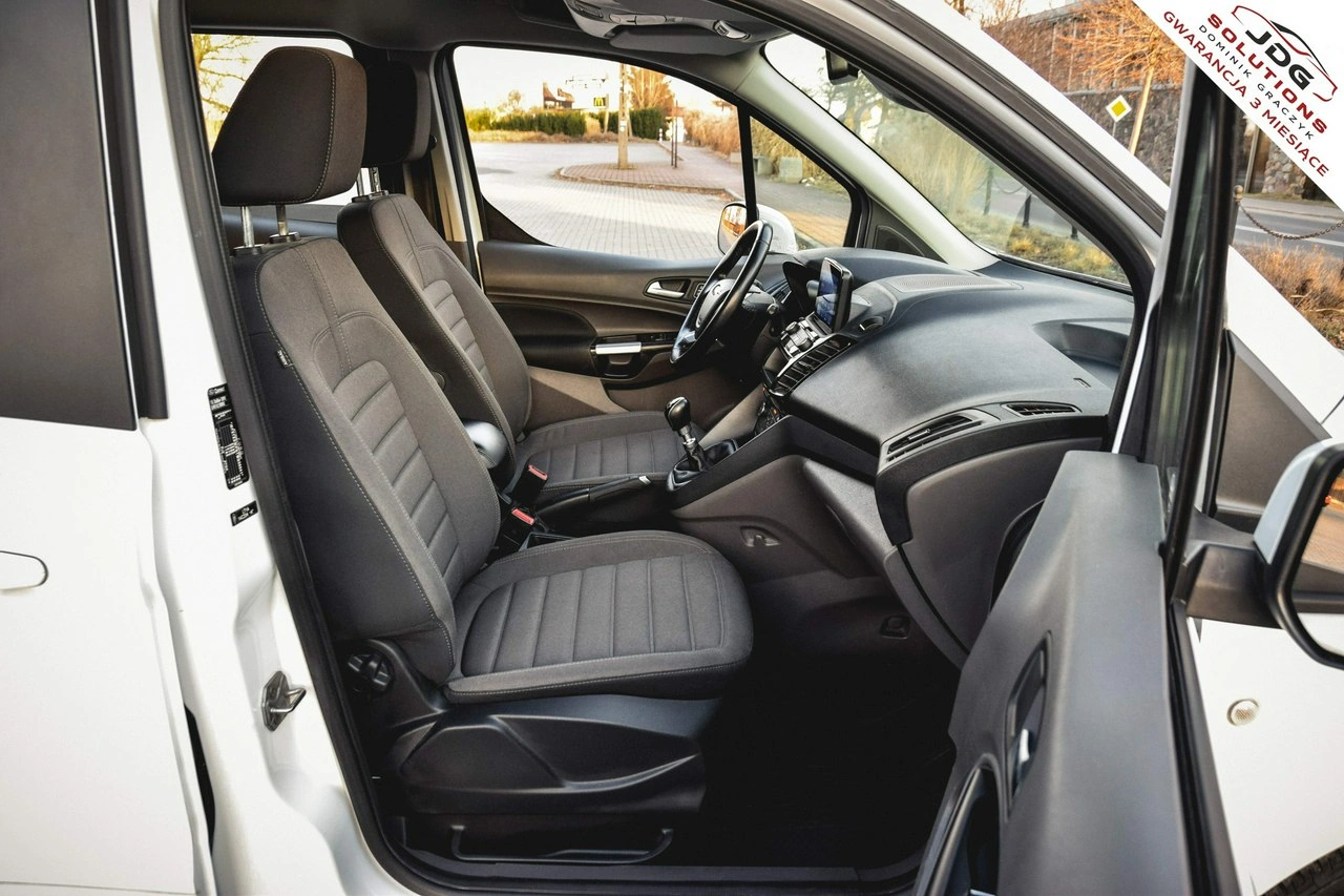 Ford Tourneo Connect - Zdjęcie 30