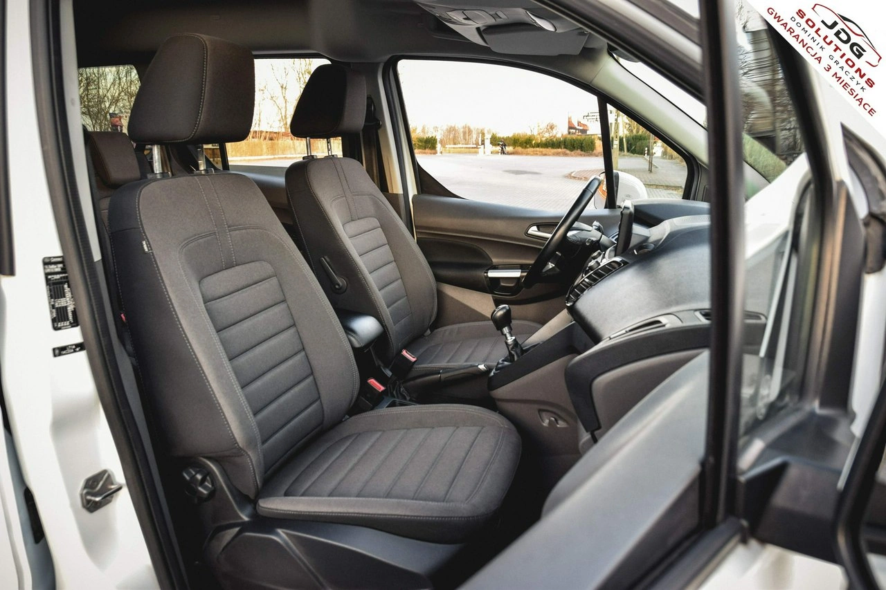 Ford Tourneo Connect - Zdjęcie 31