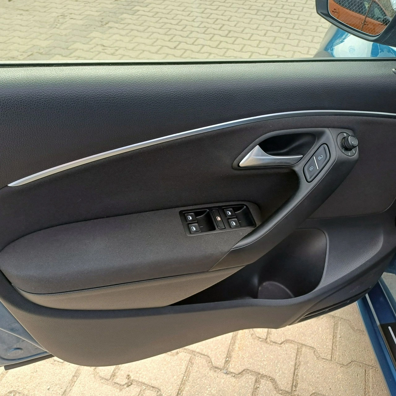 Volkswagen Polo - Zdjęcie 17