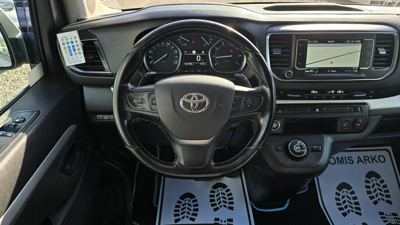 Toyota Proace Verso - Zdjęcie 12
