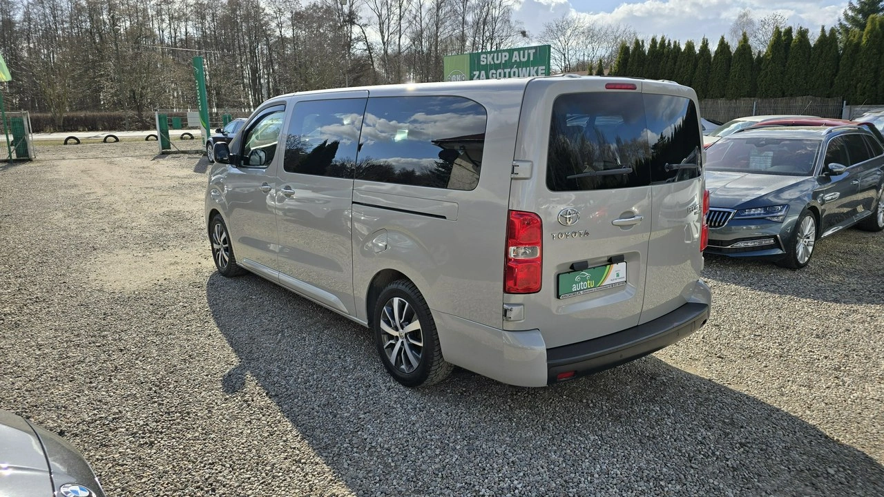Toyota Proace Verso - Zdjęcie 1