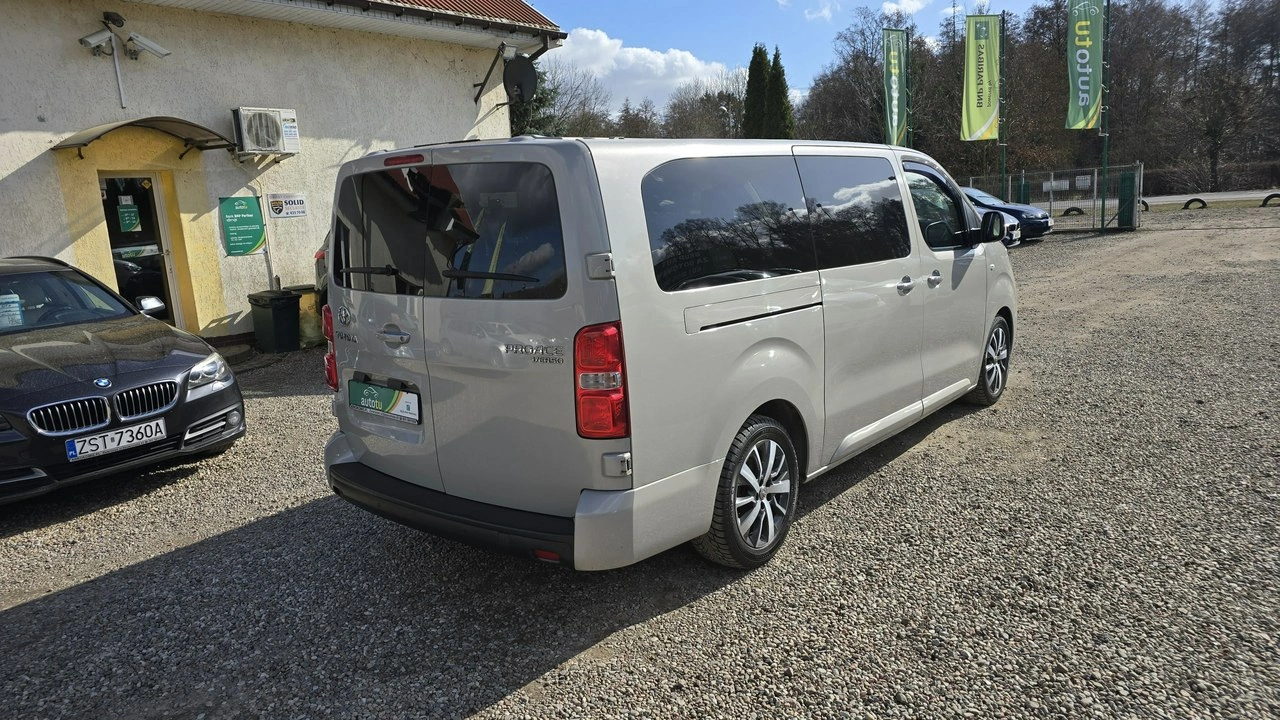 Toyota Proace Verso - Zdjęcie 3