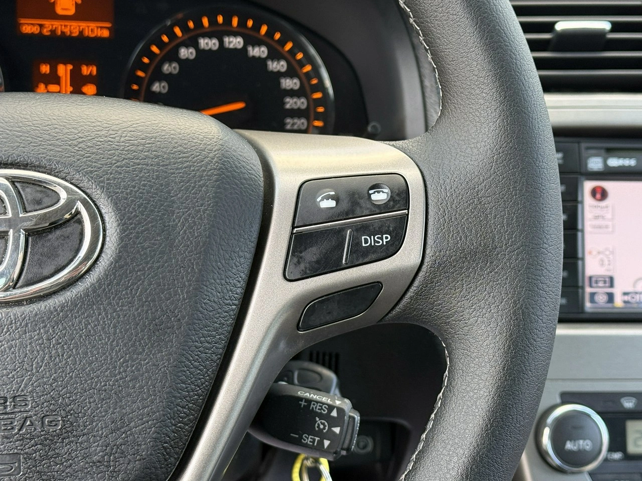 Toyota Avensis - Zdjęcie 18