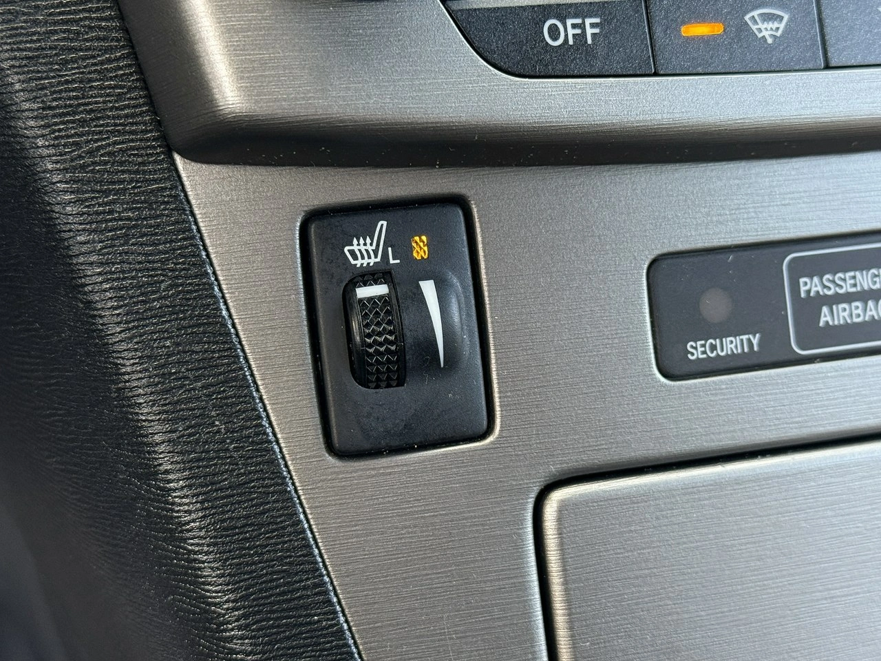 Toyota Avensis - Zdjęcie 19