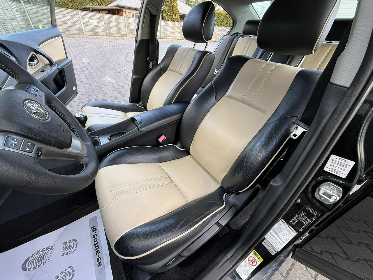 Toyota Avensis - Zdjęcie 12